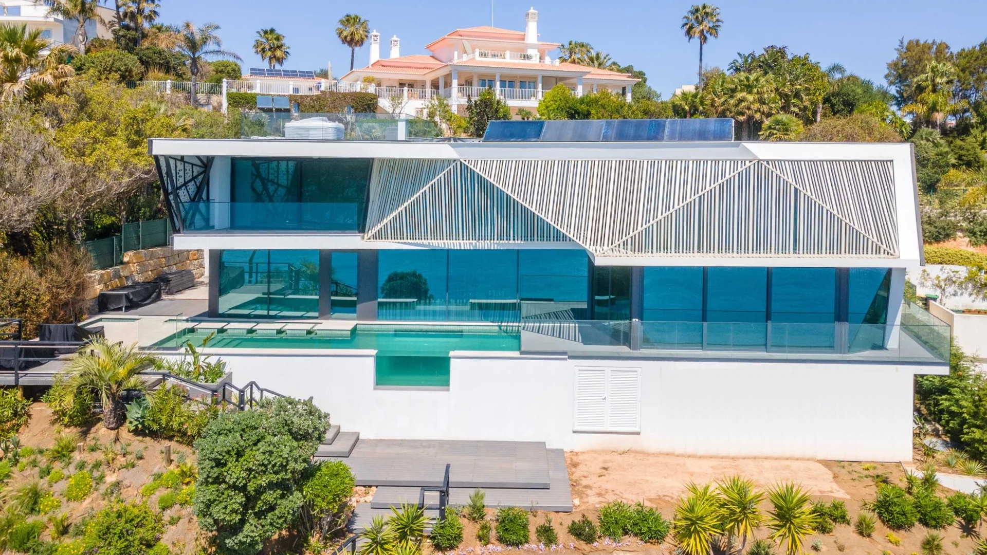 Huracan Villa